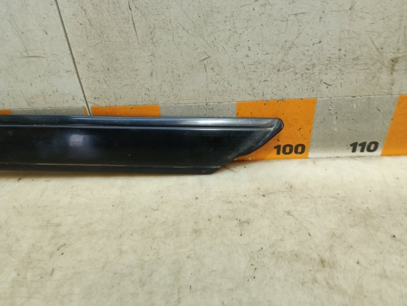 Молдинг лобового стекла