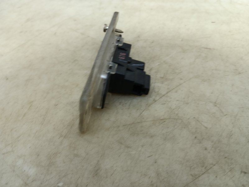 Фонарь подсветки номера