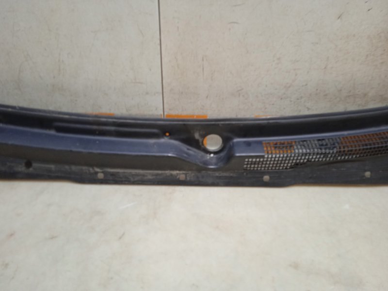 Решетка стеклоочистителей (Жабо)