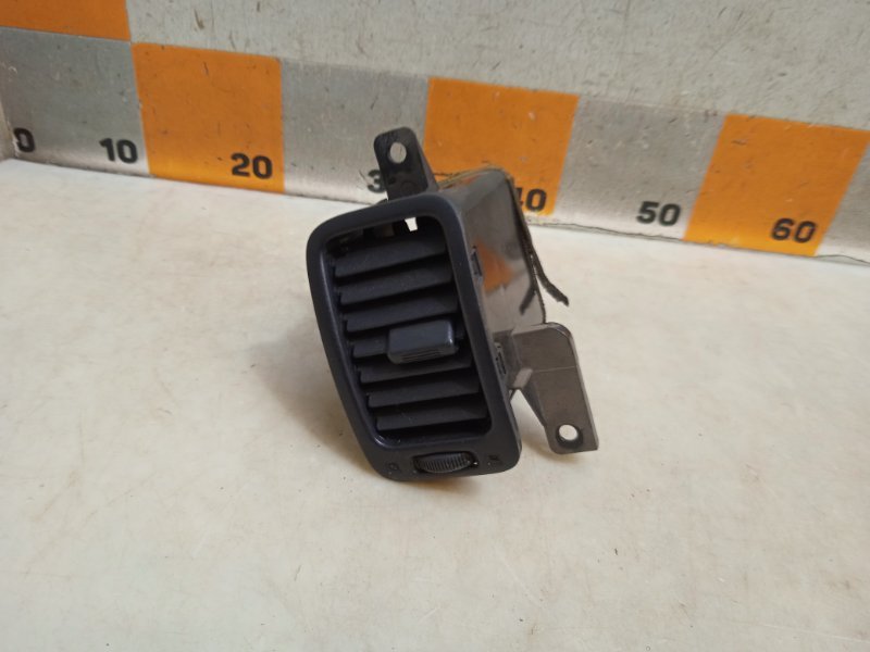 Дефлектор воздушный