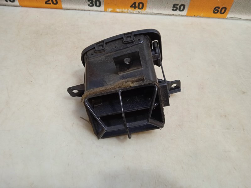 Дефлектор воздушный