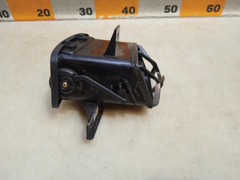 Дефлектор воздушный