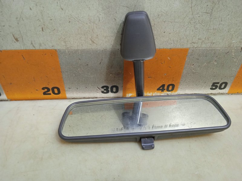 Зеркало заднего вида