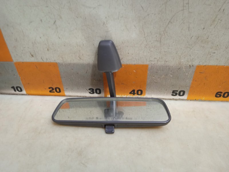 Зеркало заднего вида
