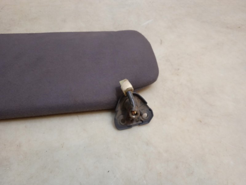 Козырек солнцезащитный