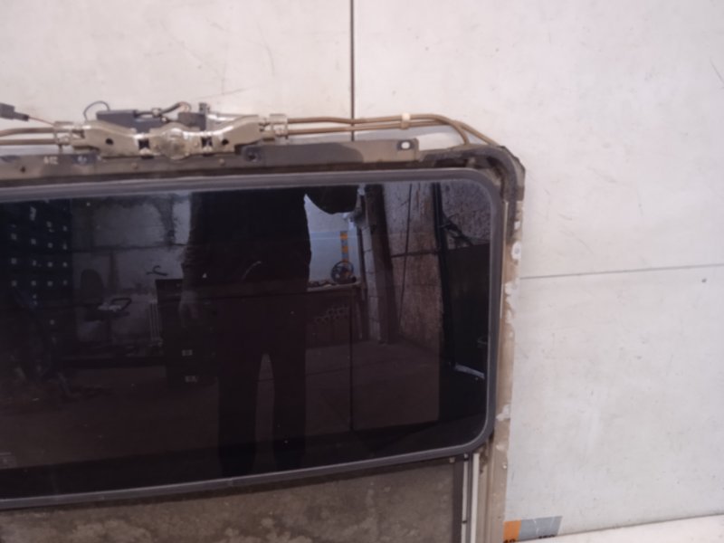 Люк в сборе электрический