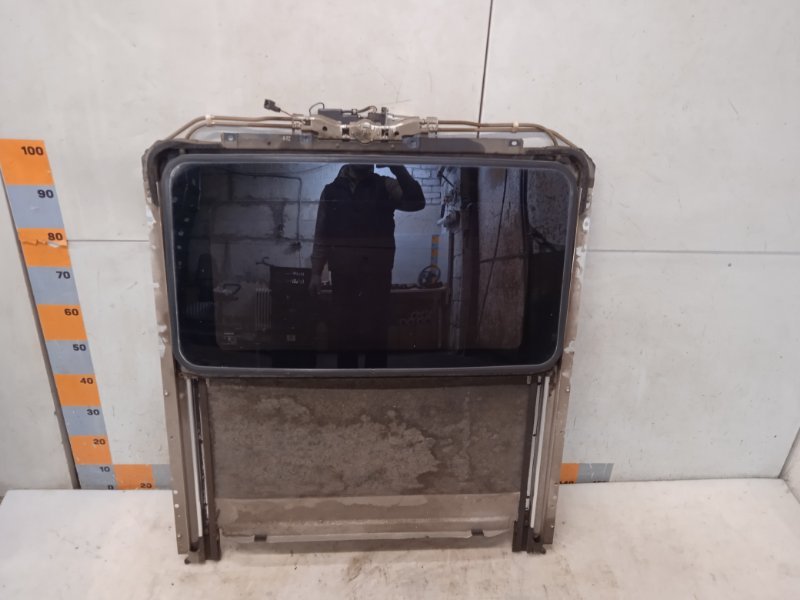 Люк в сборе электрический