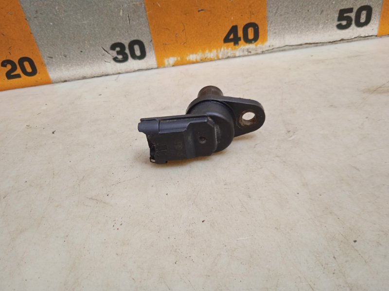 Датчик положения распредвала