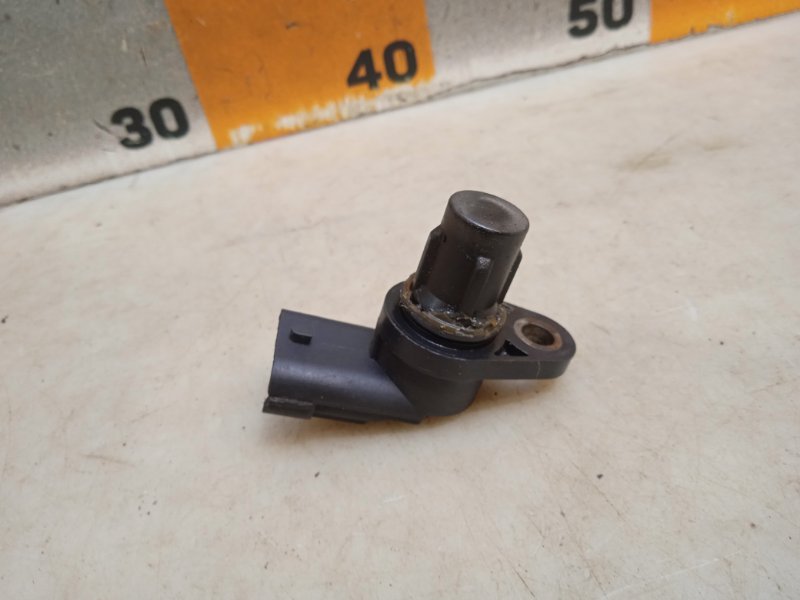 Датчик положения распредвала