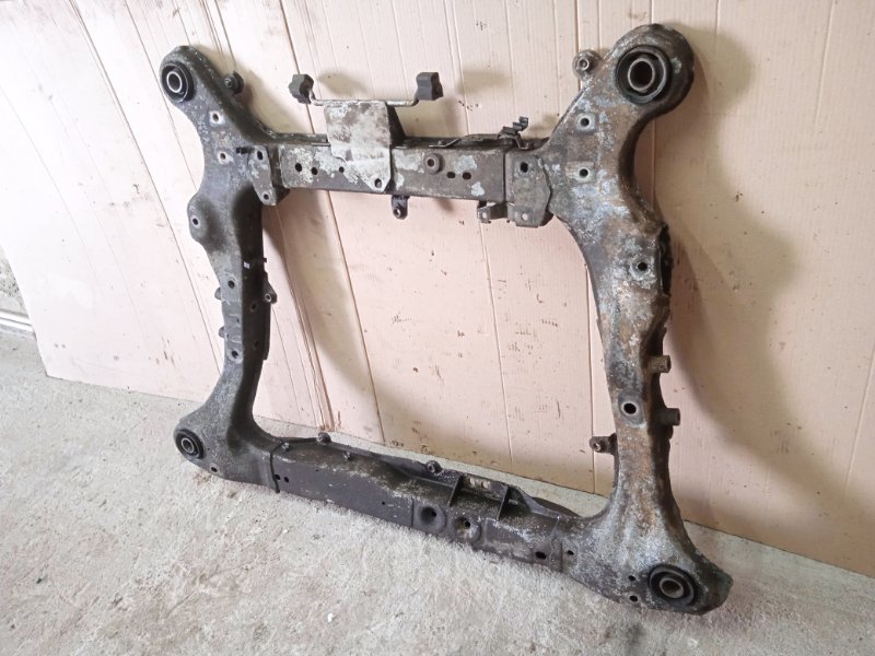 Балка подмоторная