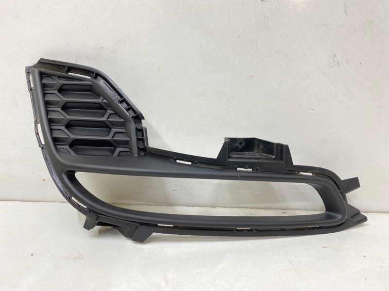 Накладка заднего бампера правая