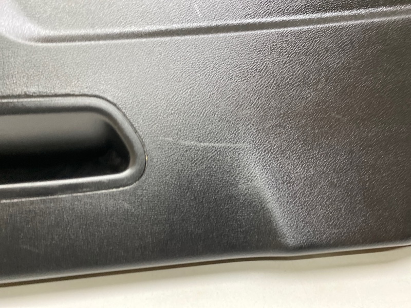 Обшивка двери багажника