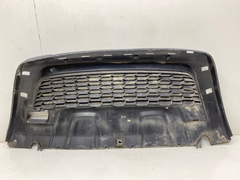 Накладка переднего бампера