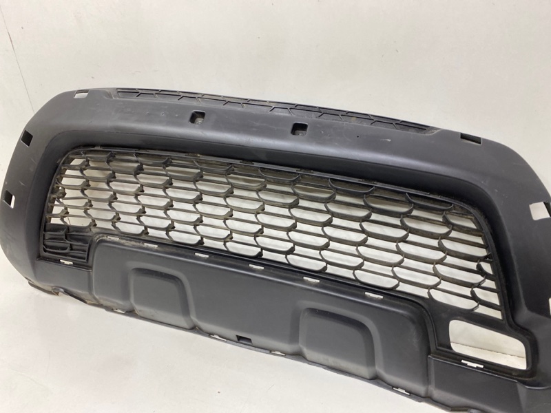 Накладка переднего бампера