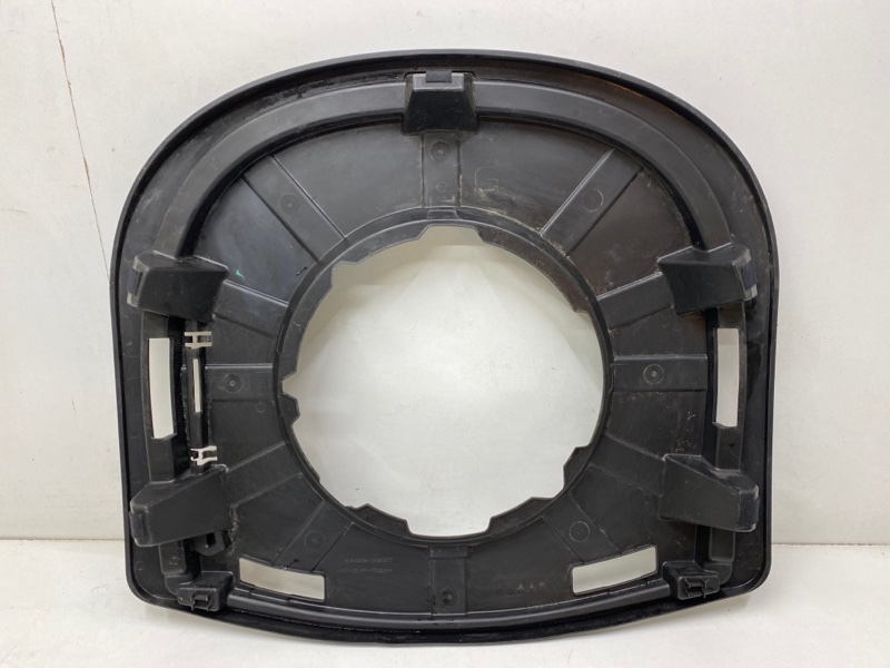 Ниша запасного колеса