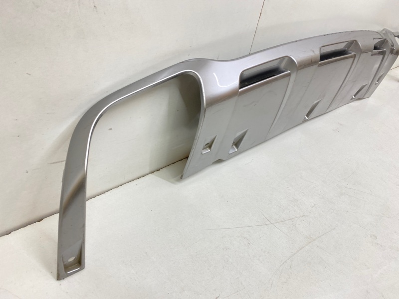 Спойлер заднего бампера