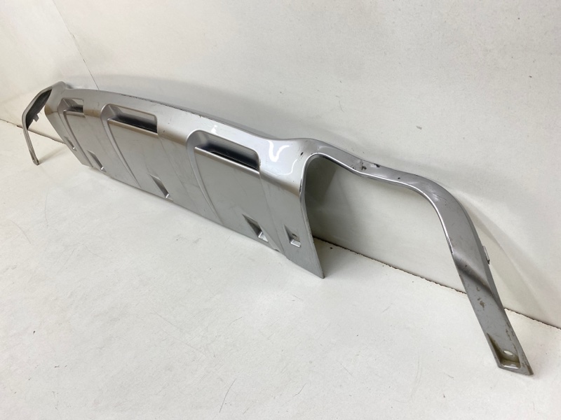 Спойлер заднего бампера