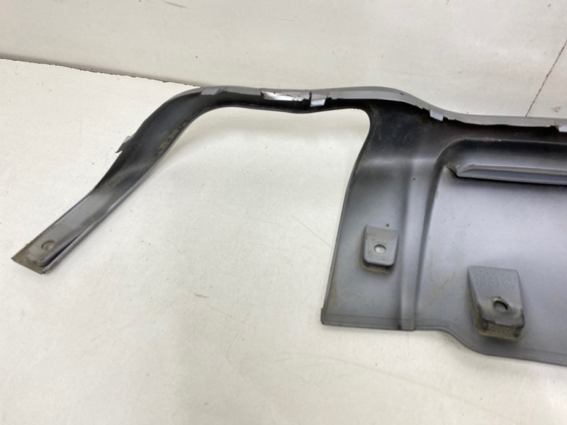 Спойлер заднего бампера