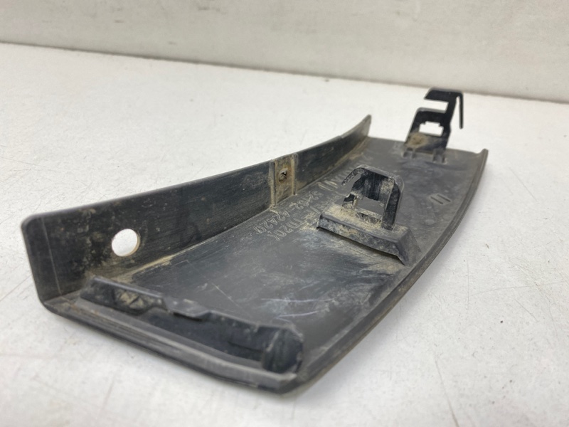 Накладка заднего бампера правая