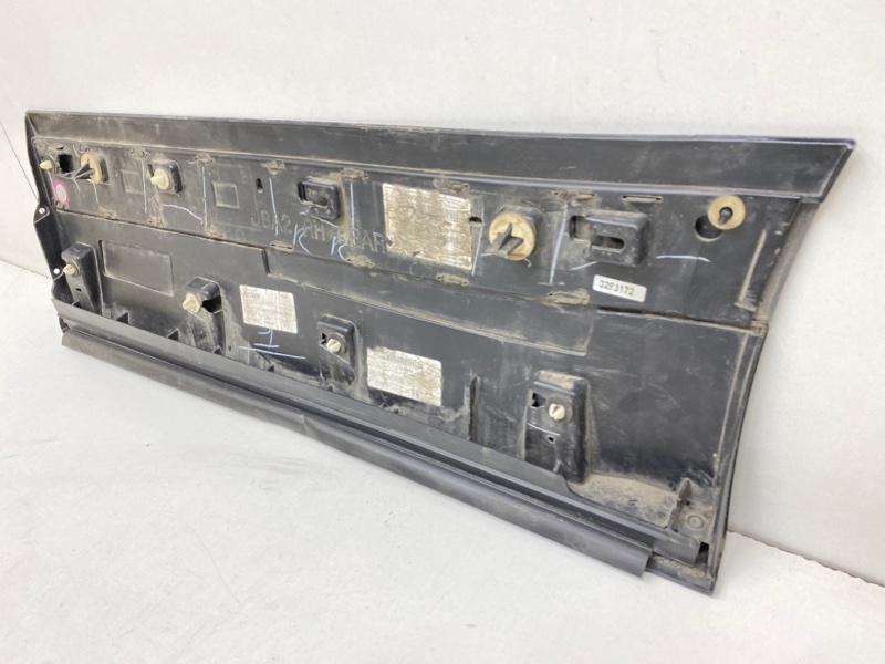 Накладка двери задней правой