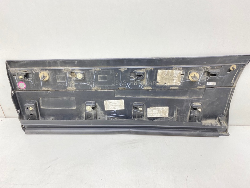 Накладка двери задней правой