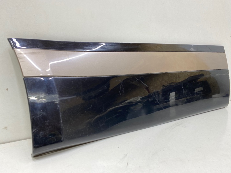 Накладка двери задней правой