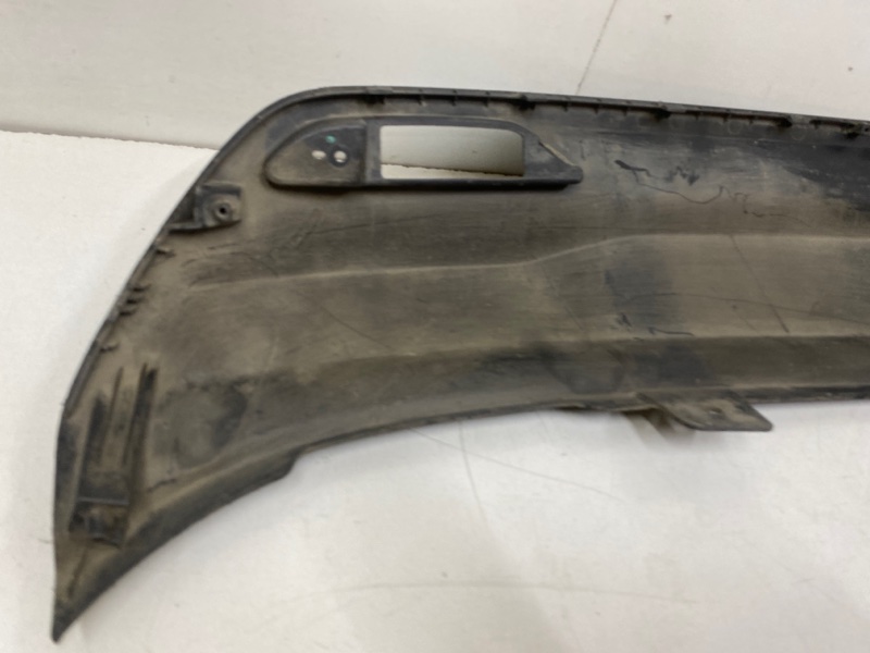 Спойлер заднего бампера