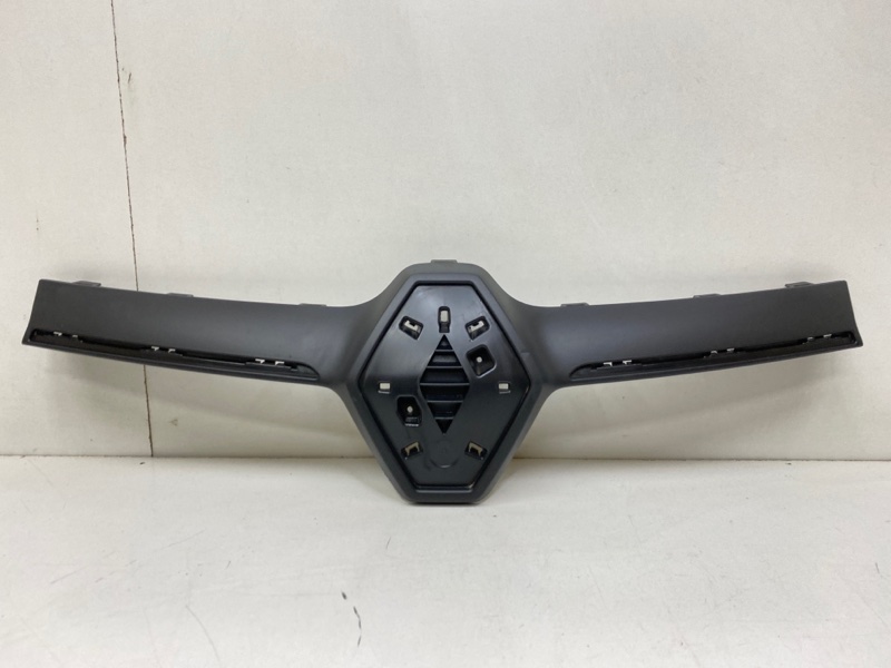 Накладка на решетку радиатора