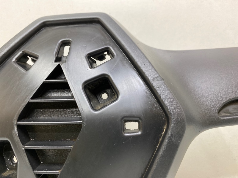 Накладка на решетку радиатора