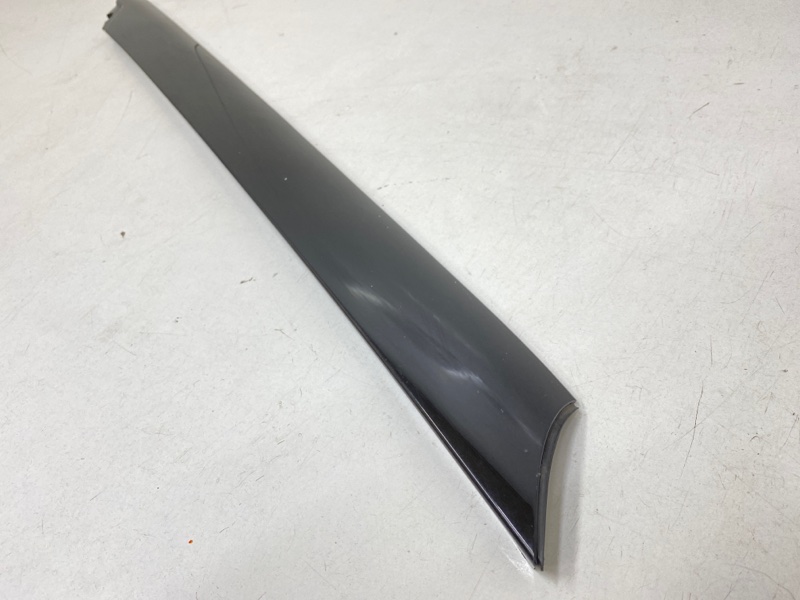 Молдинг лобового стекла