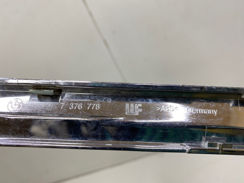 Накладка крышки багажника