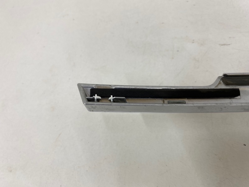 Накладка крышки багажника