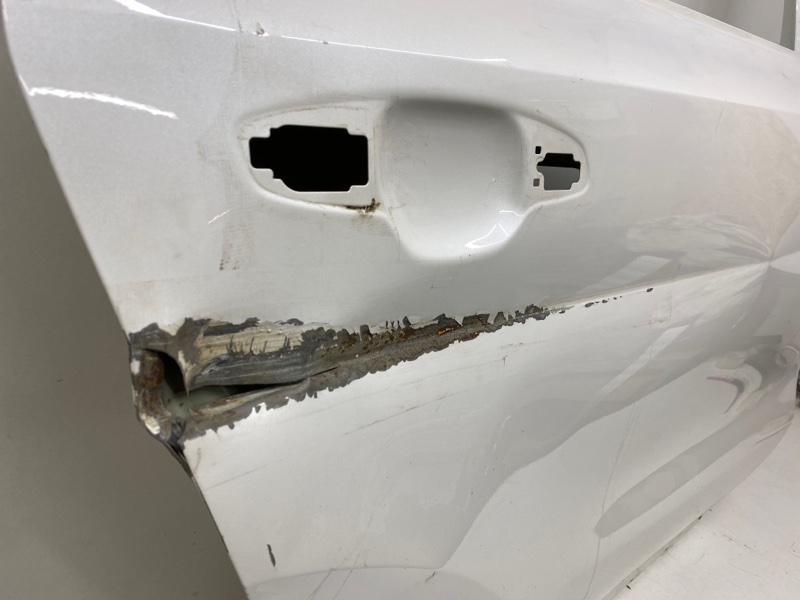 Дверь задняя правая