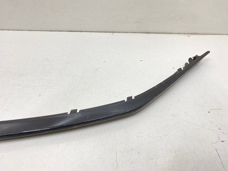 Накладка переднего бампера