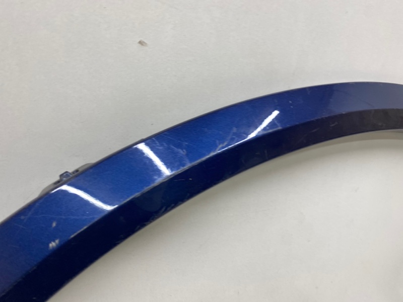 Накладка переднего крыла левого