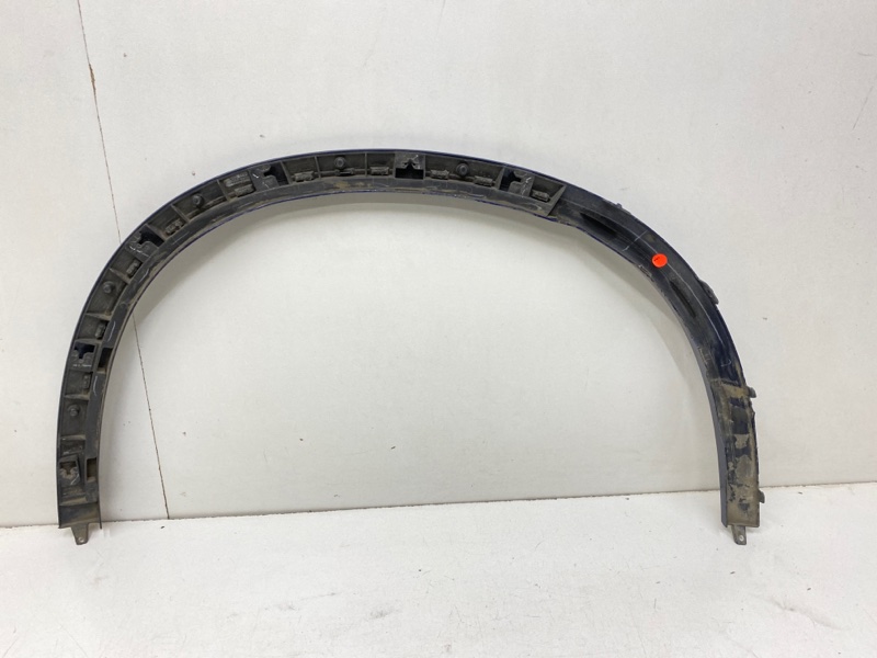 Накладка переднего крыла левого