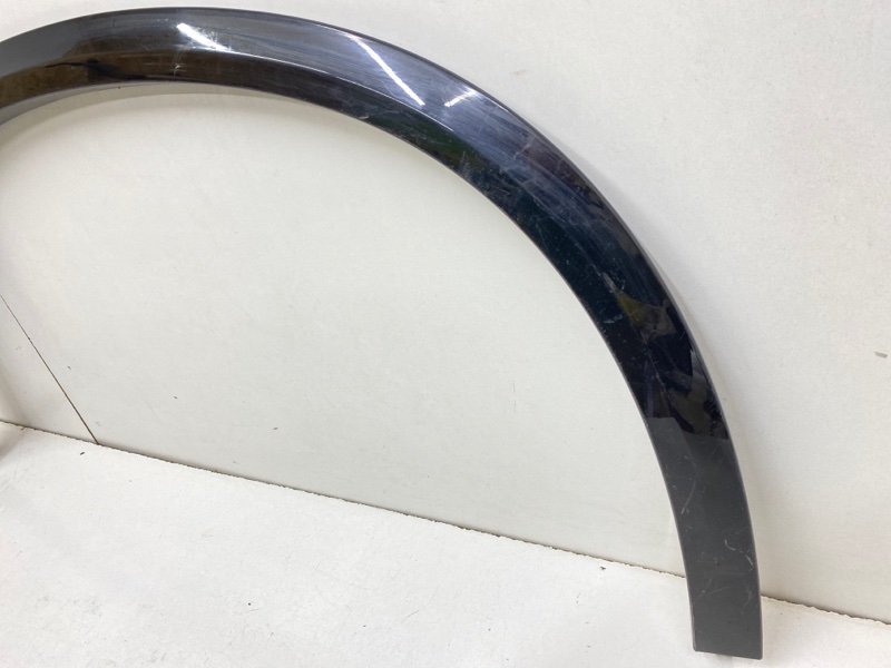 Накладка переднего крыла левого