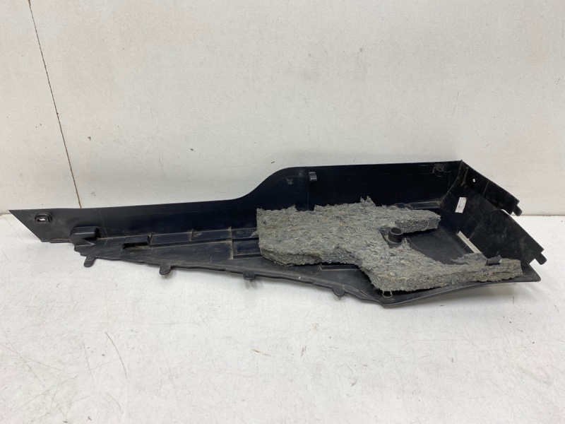 Обшивка багажника