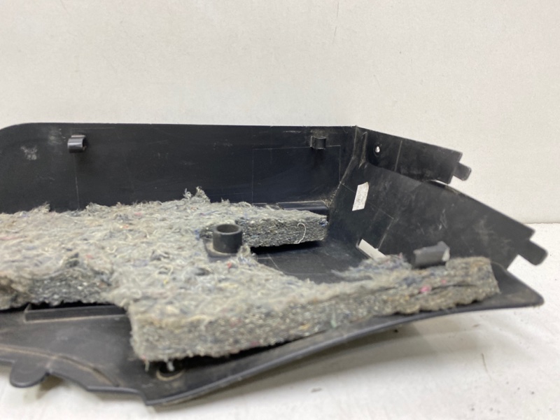 Обшивка багажника