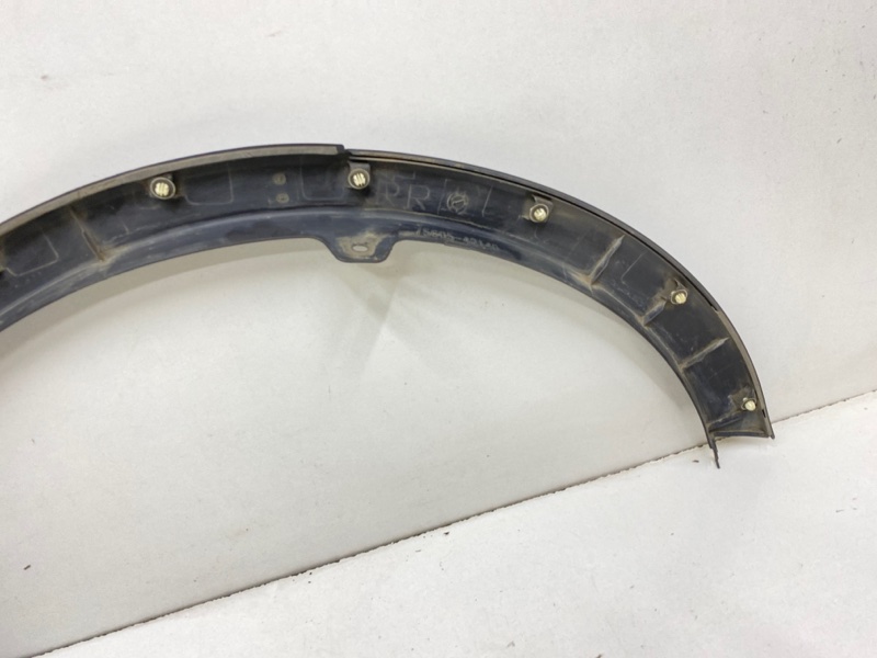 Накладка заднего крыла правого