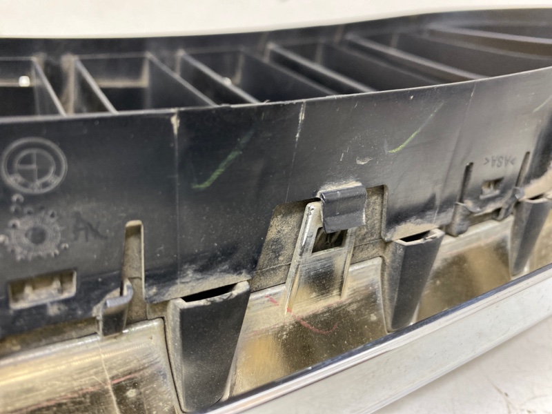 Решетка радиатора