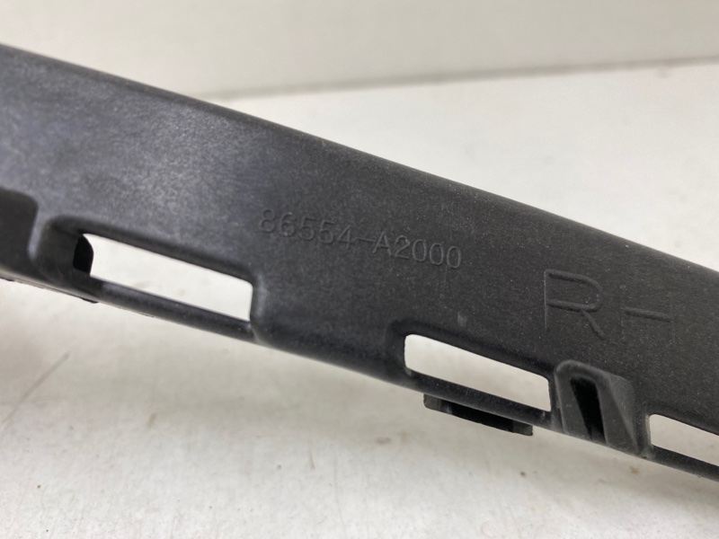 Кронштейн фар правый