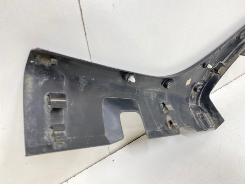 Накладка заднего крыла правого