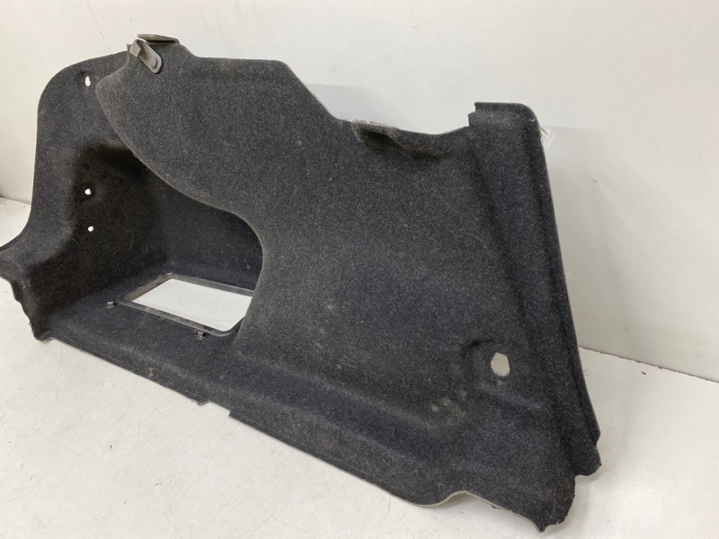 Обшивка багажника