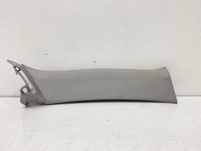 Обшивка двери задней левой