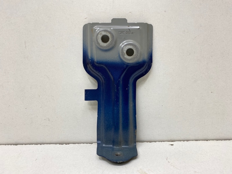 Кронштейн крепления крыла