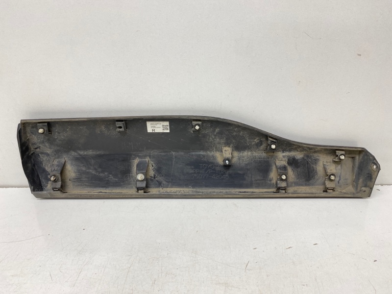 Молдинг двери