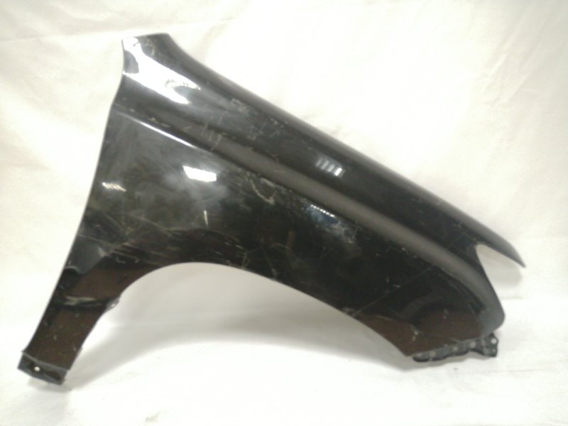 Крыло переднее правое