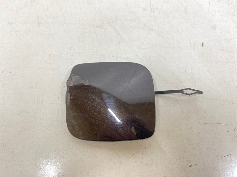 Заглушка буксировочного крюка