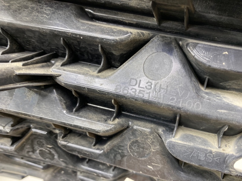 Решетка радиатора